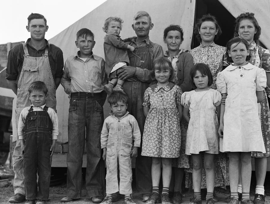 Migrant Family, 1939 Photograph by Granger - Fine Art America