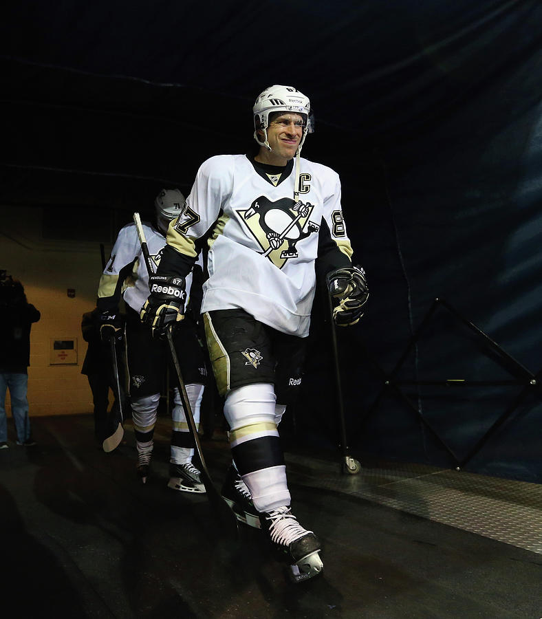 Sidney Crosby Photograph - Pittsburgh Penguins V New York Rangers #7 by Bruce Bennett