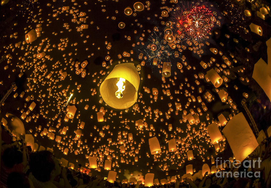 Celebrity Photograph - Thai people floating lamp #7 by Anek Suwannaphoom