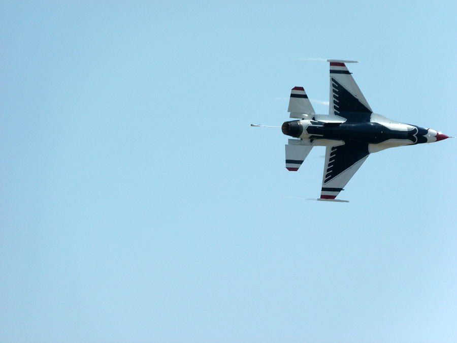 USAF Thunderbirds #7 Photograph by Jeff Lowe