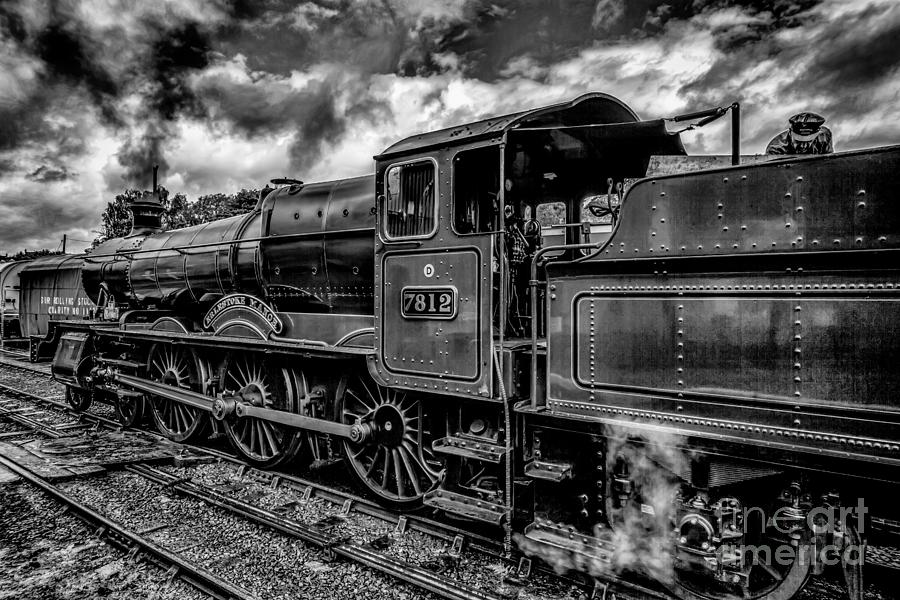 7812 Erlestroke Manor Locomotive Photograph by Adrian Evans