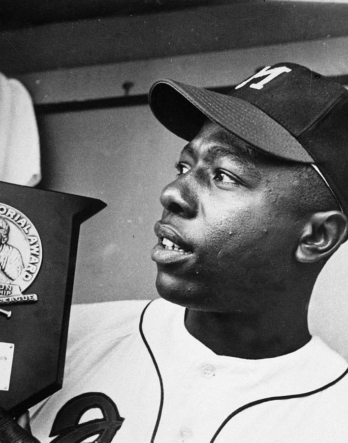 Hank Aaron #8 Photograph by Retro Images Archive