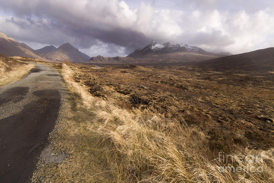 Mountain Photograph - Isle of Skye #8 by Ang El