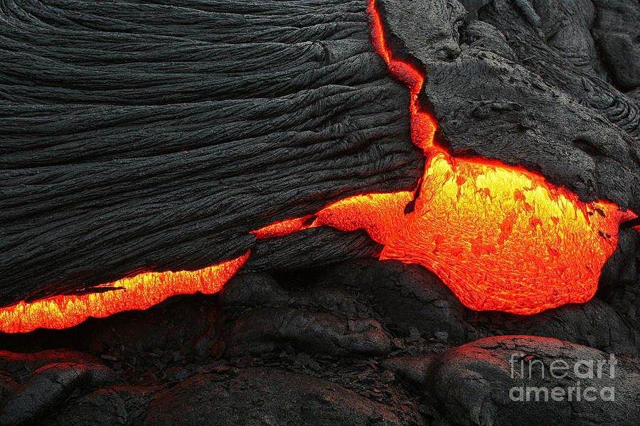 Pahoehoe Lava, Kilauea Volcano, Hawaii #8 Photograph by Douglas Peebles