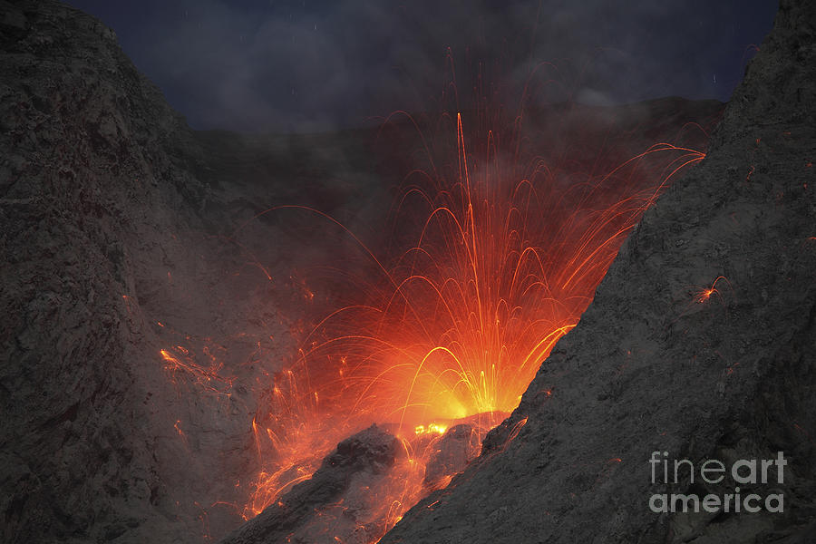 Strombolian Type Eruption Of Batu Tara #8 Photograph by Richard Roscoe