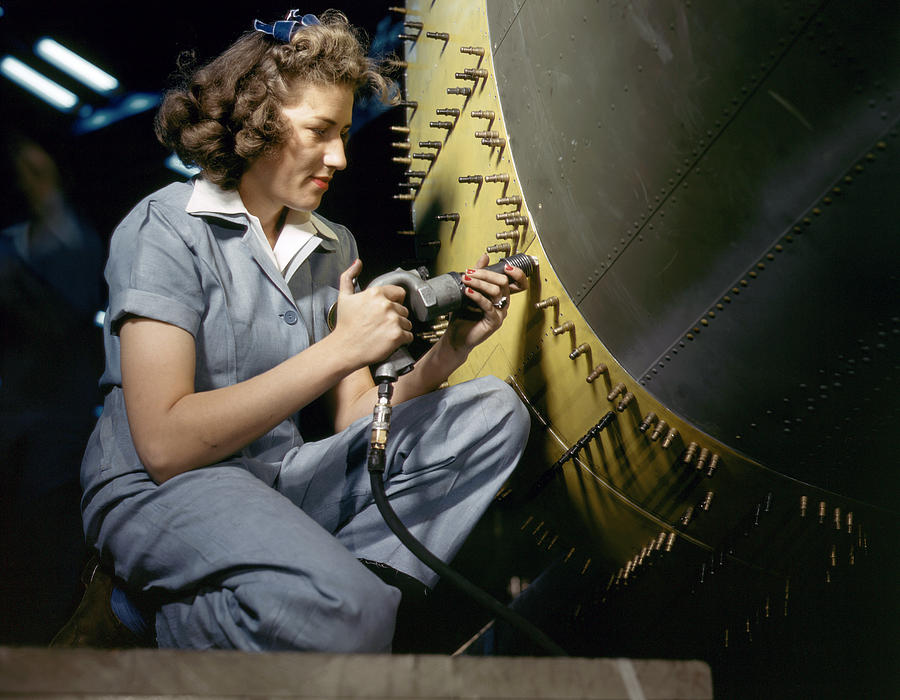 Wwii Factory, 1942 Photograph By Granger - Fine Art America