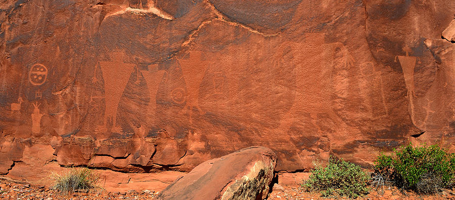 Panoramic Rock Art Photograph by David Lee Thompson