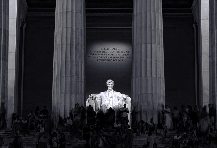Lincoln Memorial Photograph - Lincoln Memorial #1 by Allen Beatty