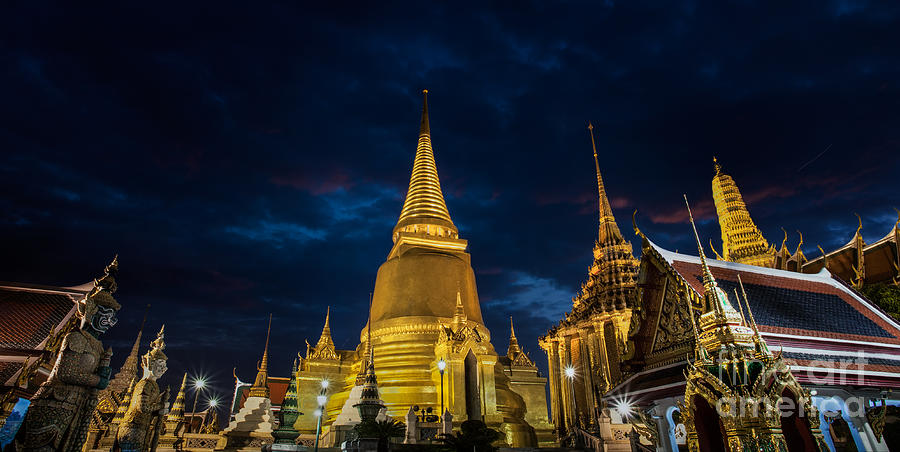 Wat Phra Kaew Photograph by Anek Suwannaphoom - Fine Art America