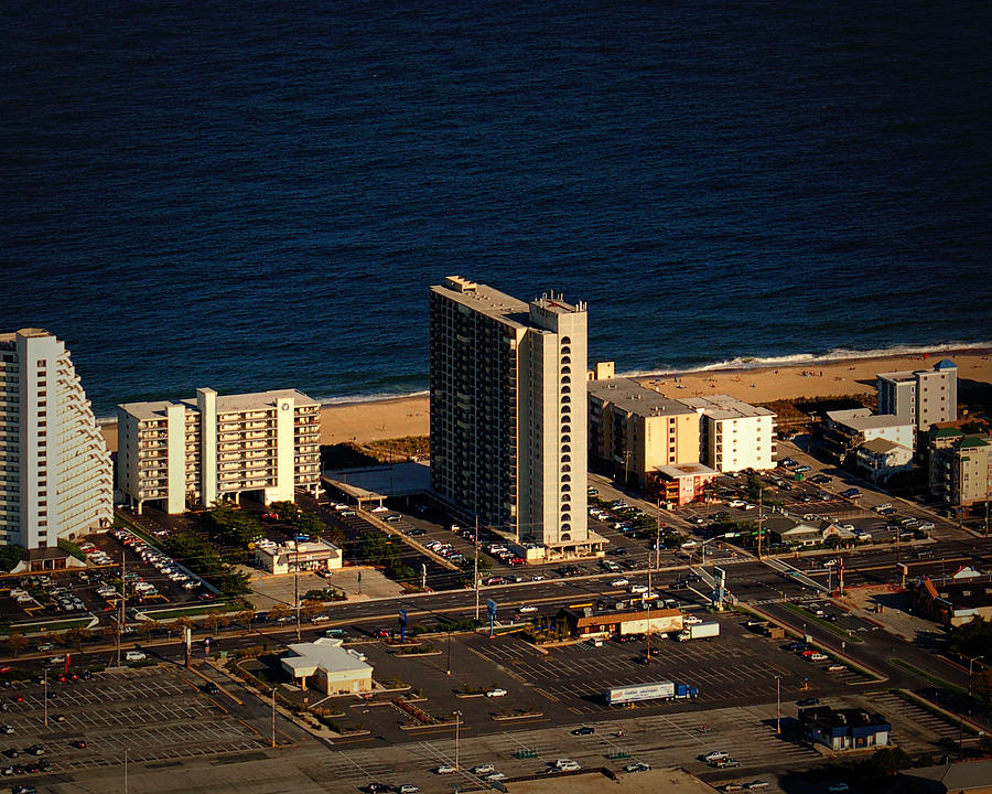 9400 Condominium In Ocean City Md Photograph By Bill Swartwout Fine Art Photography