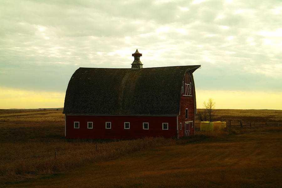 A Barn In Mcgregor North Dakota Photograph