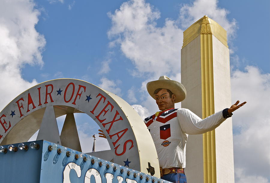 A Big Tex Welcome Photograph by John Babis