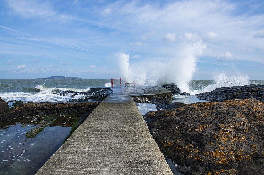 Breaking Waves Photograph - A Blustery day at High Rock by Martina Fagan