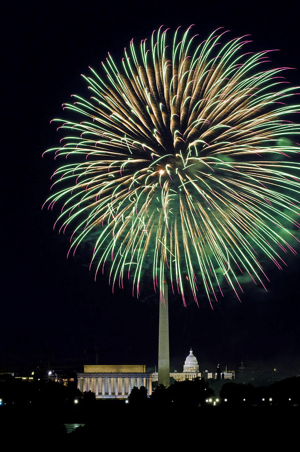 A Capital 4th of July Photograph by David Freuthal