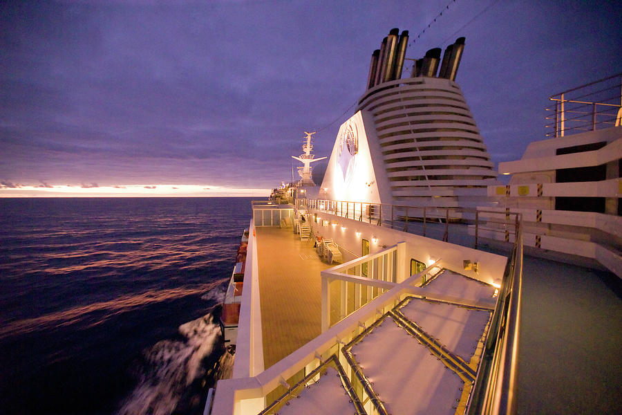 atlantic ocean cruise conditions