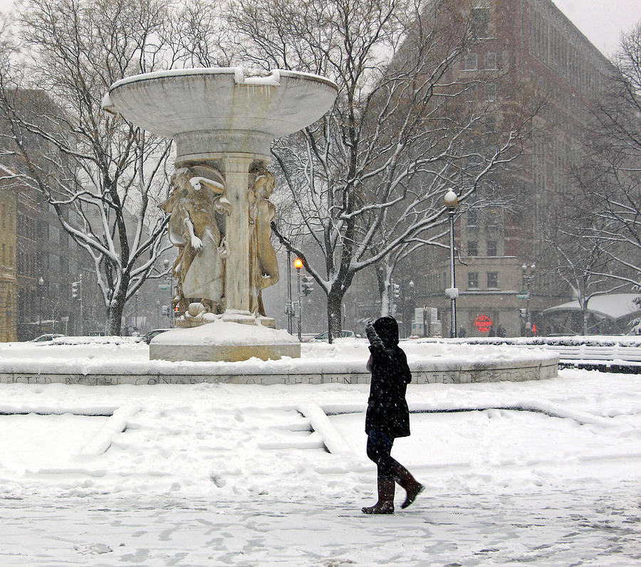 A Dupont Circle Snow Day Photograph by Cora Wandel