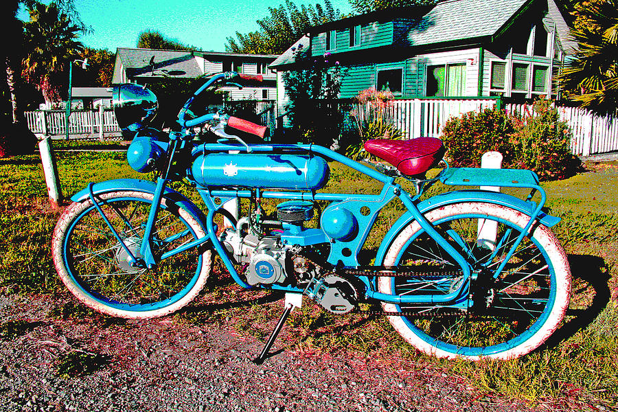 A Fine Vintage Ride Photograph by Joseph Coulombe