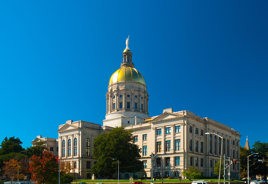 A full photo of the Georgia State Capitol Building Photograph by Davel5957