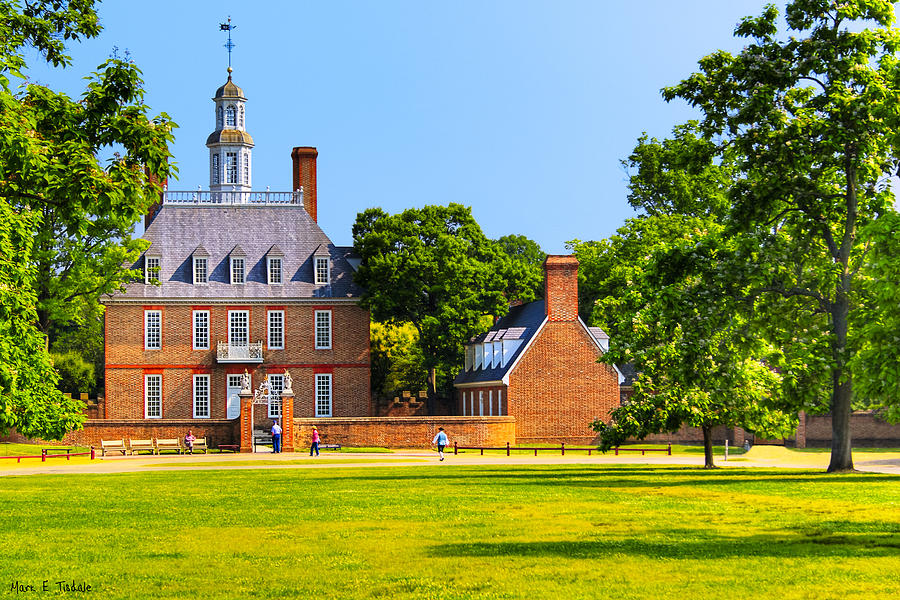 A Georgian Palace In Old Williamsburg Photograph by Mark E Tisdale