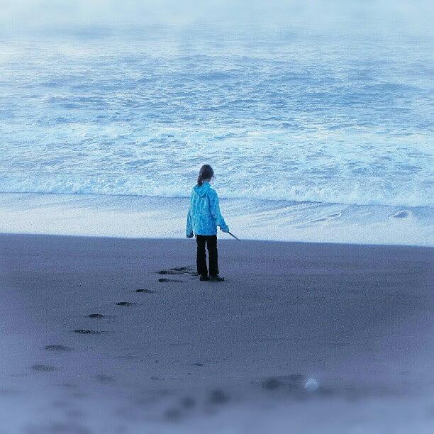 Magic Photograph - A girl and The sea by Linandara Linandara