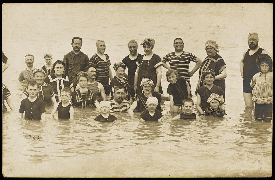 A Group Of Paddlers Pose Formally Photograph by Mary Evans Picture ...