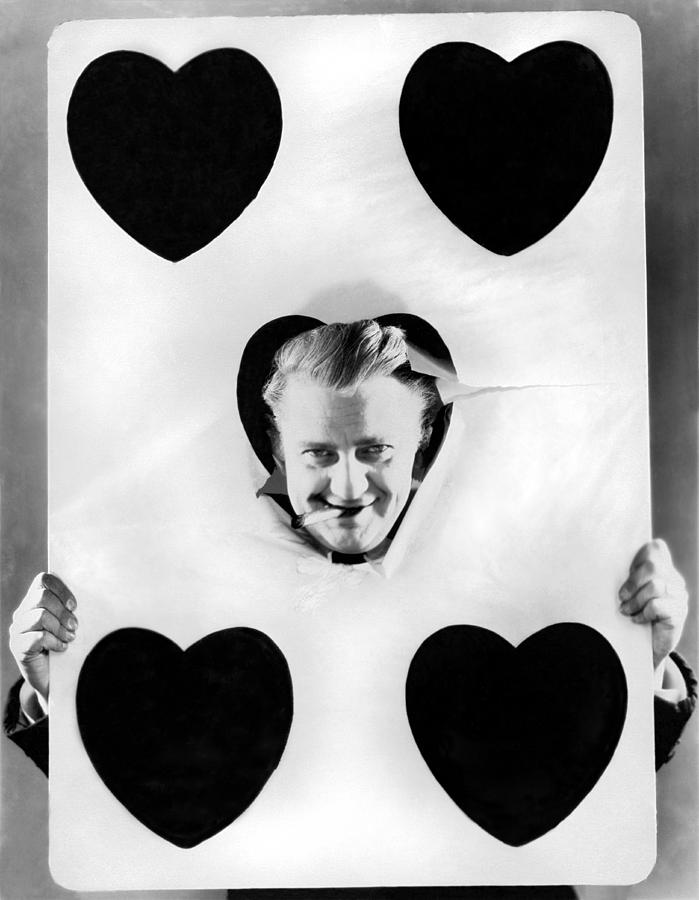 Hollywood Photograph - A Happy Five Of Hearts by Underwood Archives