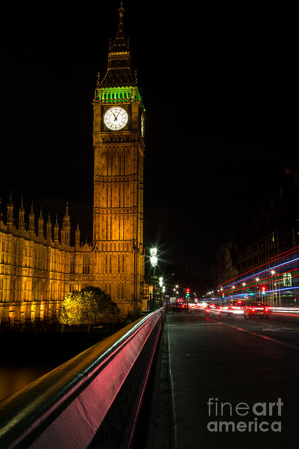 A London Moment Photograph by John Daly