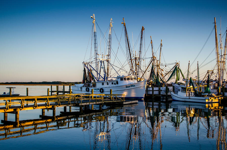 A new Day Awaits Photograph by Richard Kook - Fine Art America