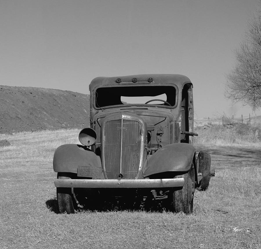 Car Photograph - A North Dakota Carriage by Jeff Swan