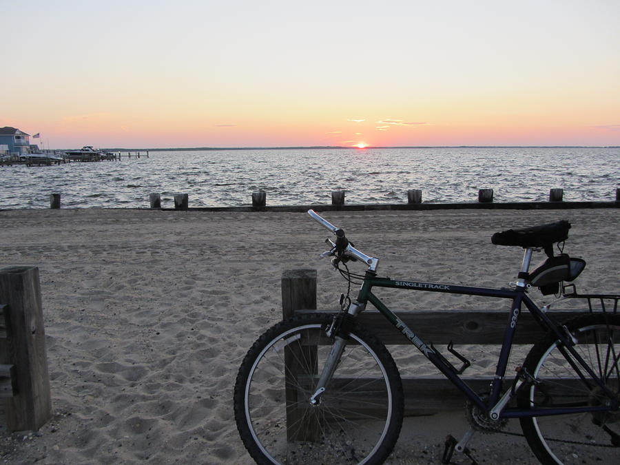 A Peaceful Place - Jersey Shore Photograph by Susan Carella