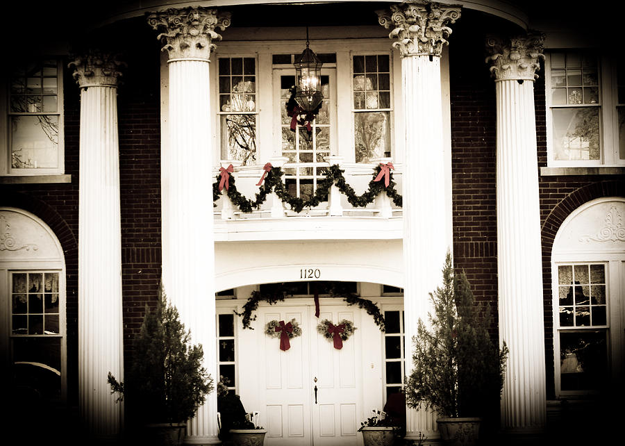 Christmas Photograph - A Southern Christmas by Audreen Gieger