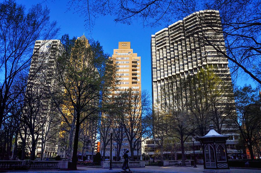 A Spring Day at Rittenhouse Square Photograph by Bill Cannon