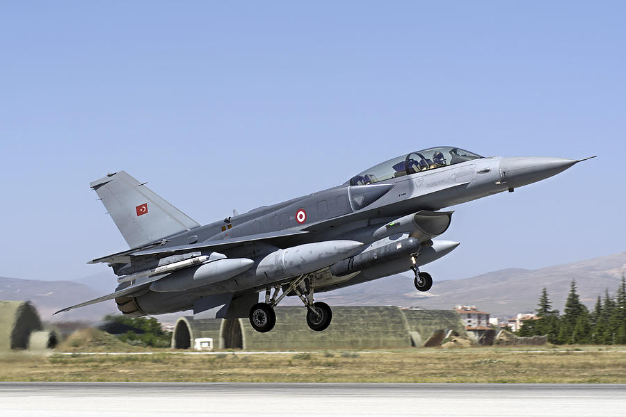 A Turkish Air Force F 16d Block 50 Photograph By Daniele Faccioli