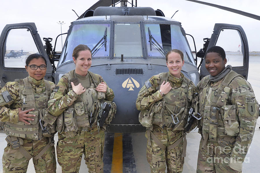Horizontal Photograph - A U.s. Army All Female Crew by Stocktrek Images Horizontal Photograph - A U.s. Army All Female Crew by Stocktrek Images