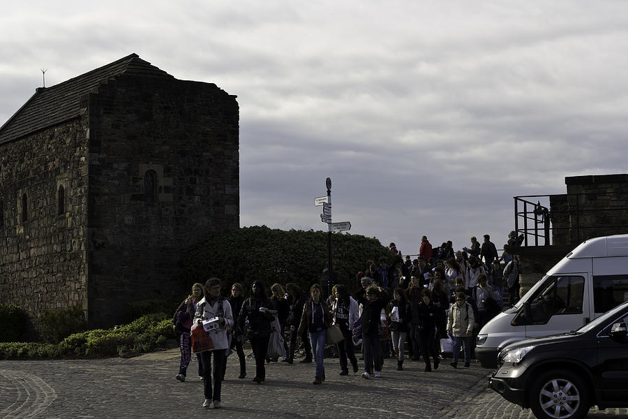 A whole mass of tourists inside Edinburgh Castle Photograph by Ashish Agarwal