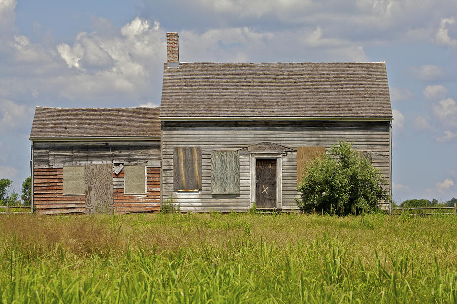 Abandon Farm Home Photograph by David Letts