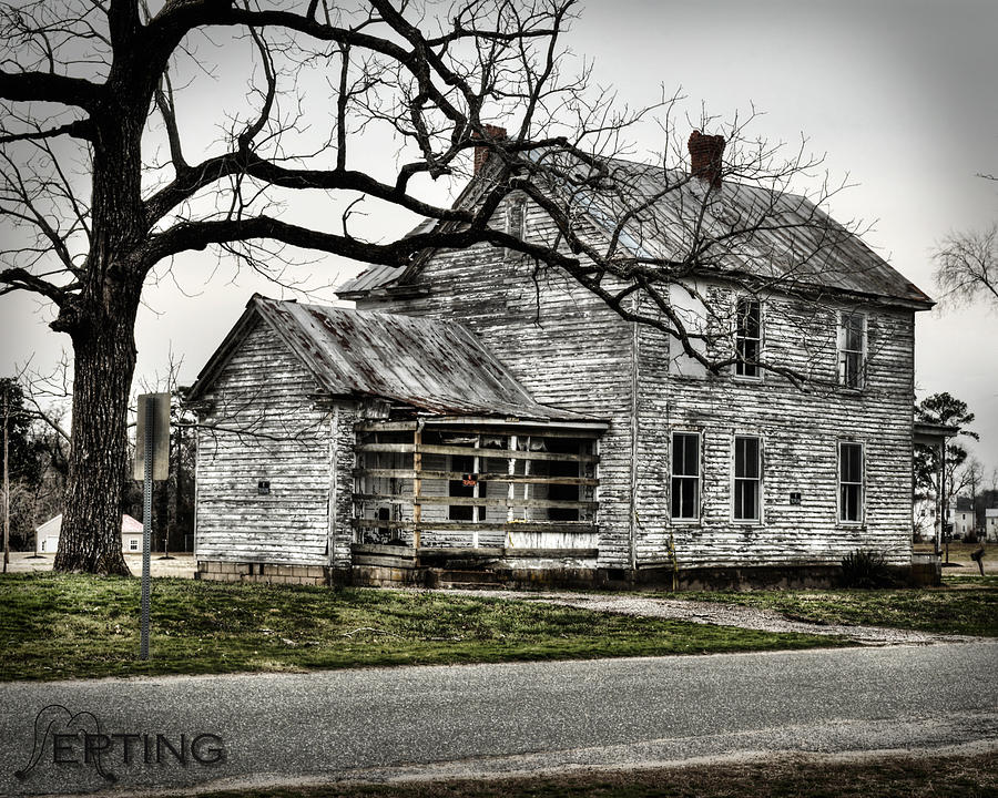 House Photograph - Abandon House by Jesse Epting