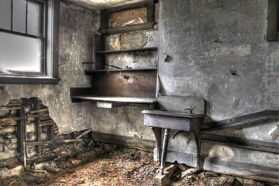 Abandonded Kitchen Photograph by Jane Linders