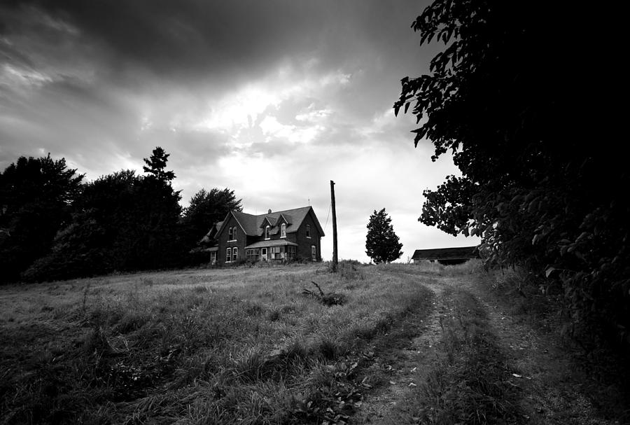 Abandoned Farm Home Photograph by Cale Best - Pixels