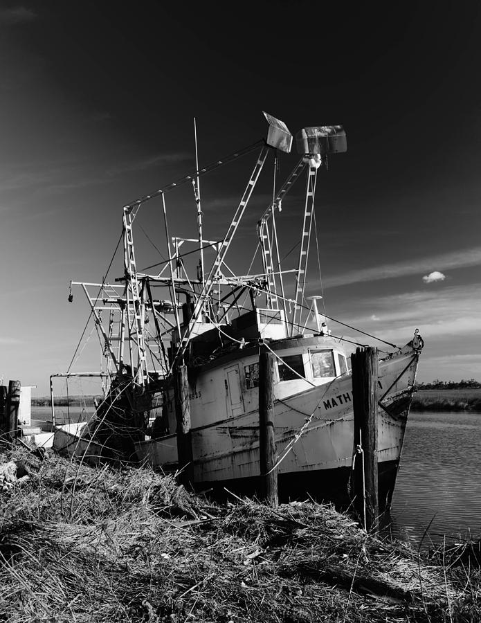 Fish Photograph - Abandoned Fishboat by Colin Sands