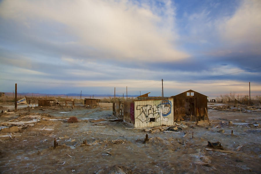 Abandoned home Salton Sea Photograph by Hugh Smith - Fine Art America