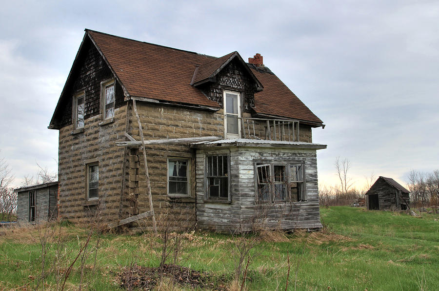 Abandoned Homestead Photograph by Jim Vance