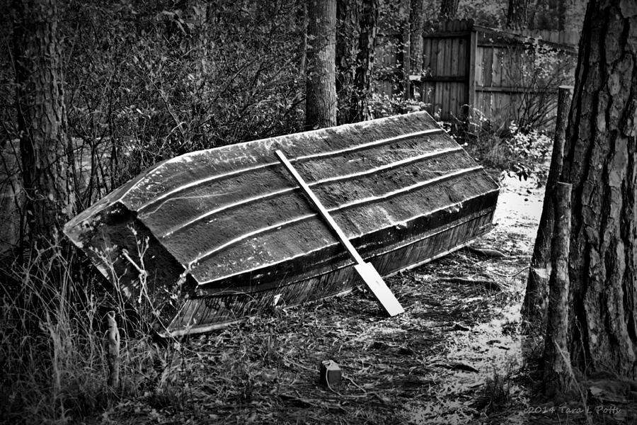 Abandoned Rowboat Photograph by Tara Potts