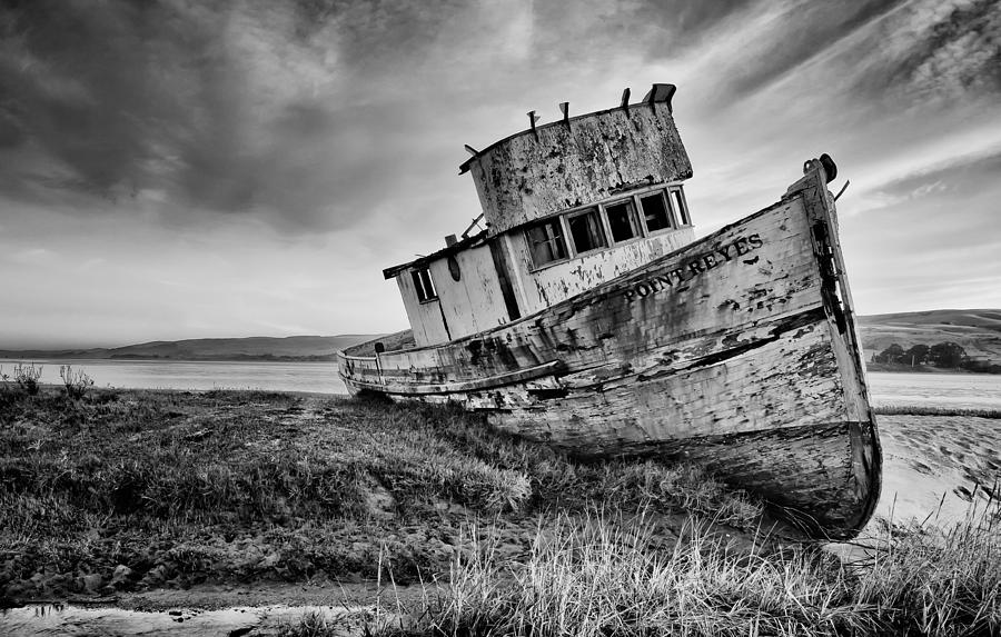 Abandoned Ship Photograph by Chad Tracy