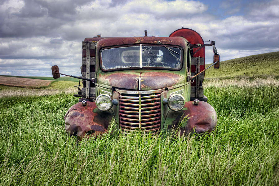 Abandoned Work Truck - GMC  - Palouse Photograph by Nikolyn McDonald