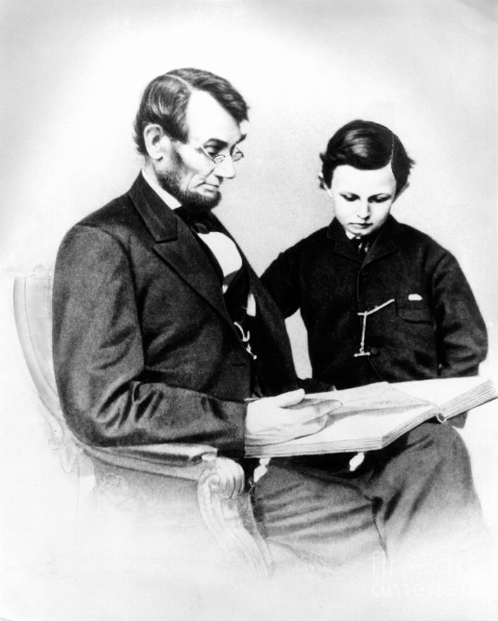 Abraham Lincoln Photograph - Abraham Lincoln and Tad by Anonymous