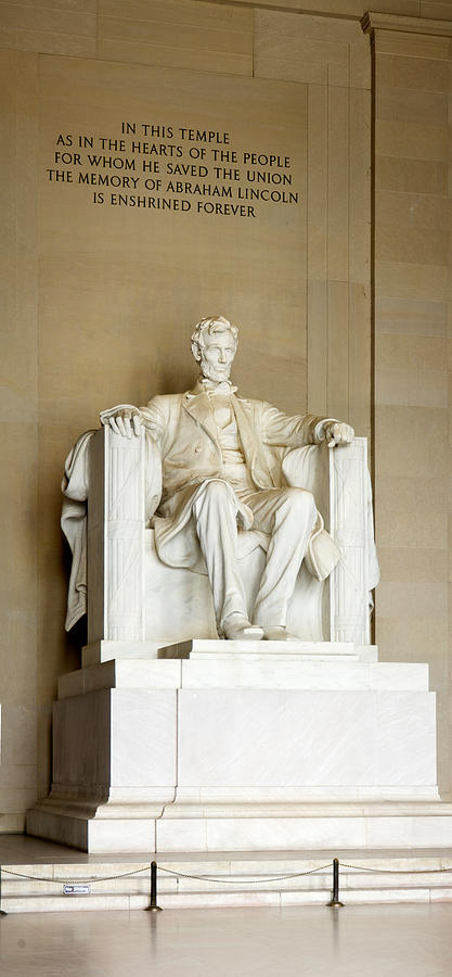 Abraham Lincolns Statue In A Memorial Photograph by Panoramic Images