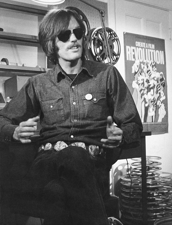 Actor Peter Fonda Photograph by Underwood Archives