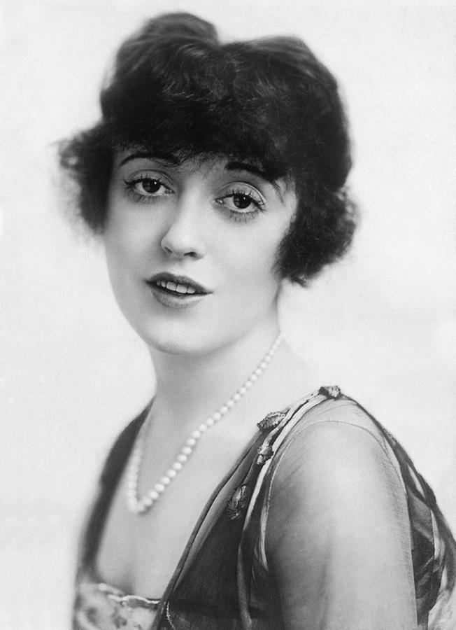 Hollywood Photograph - Actress Mabel Normand by Underwood Archives