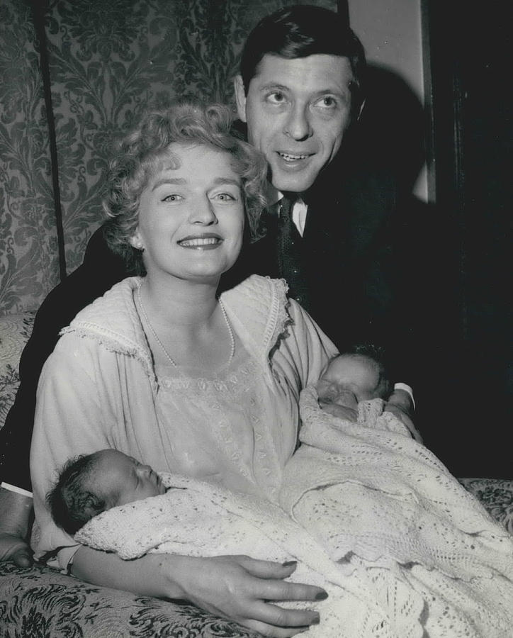 Actress With Her Twin Daughters Photograph by Retro Images Archive ...